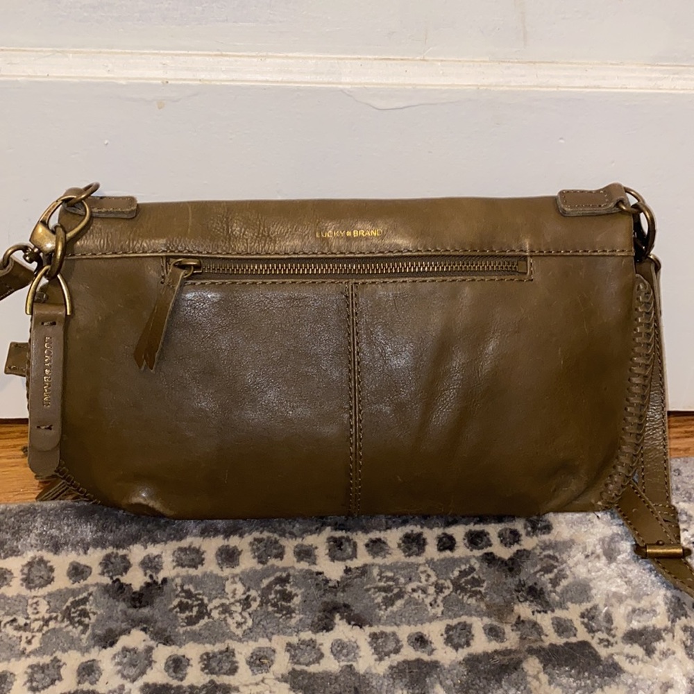 Lucky Brand leather crossbody fold over flap bag and tassel - Picture 3 of 14